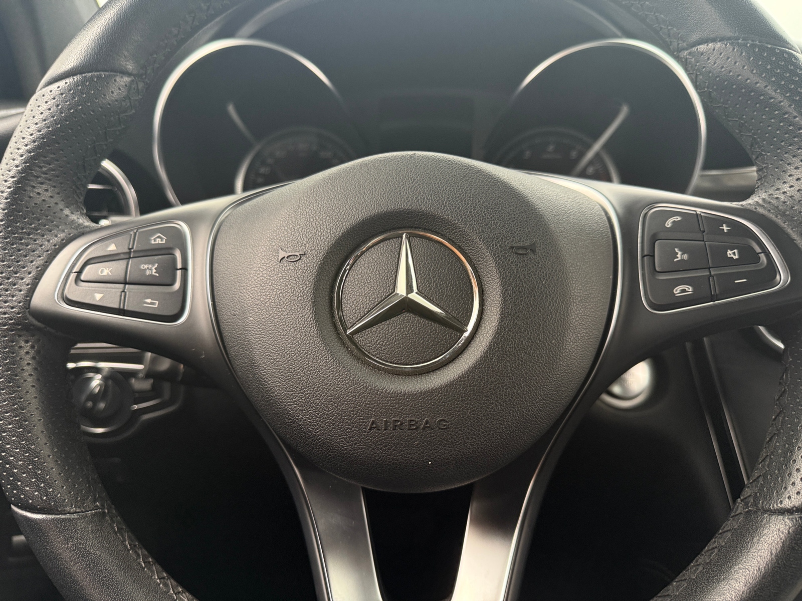 Thumbnail: 2019 Mercedes-Benz GLC - 4