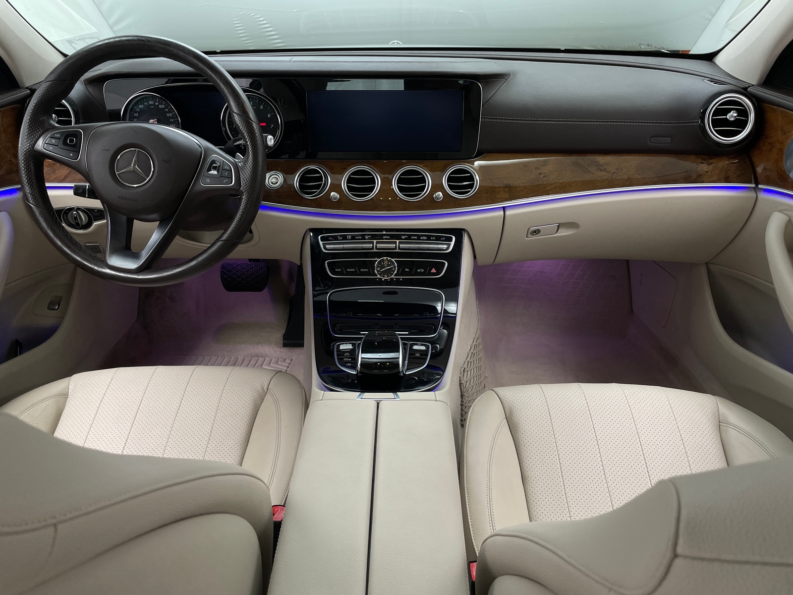 Thumbnail: 2017 Mercedes-Benz E-Class - 2