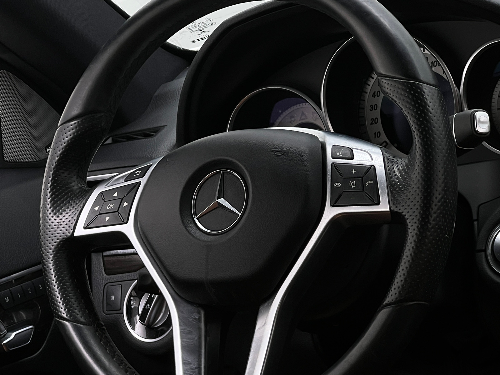 Thumbnail: 2017 Mercedes-Benz E-Class - 4