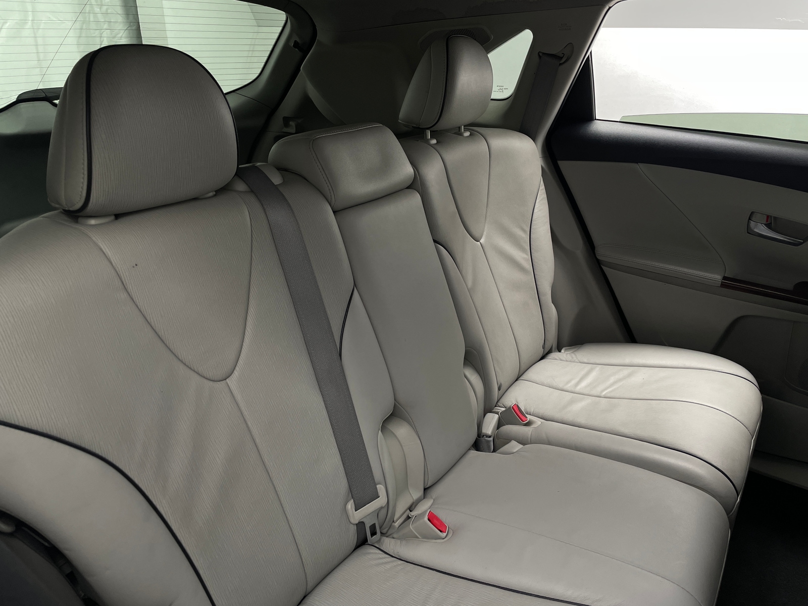 Thumbnail: 2010 Toyota Venza - 5