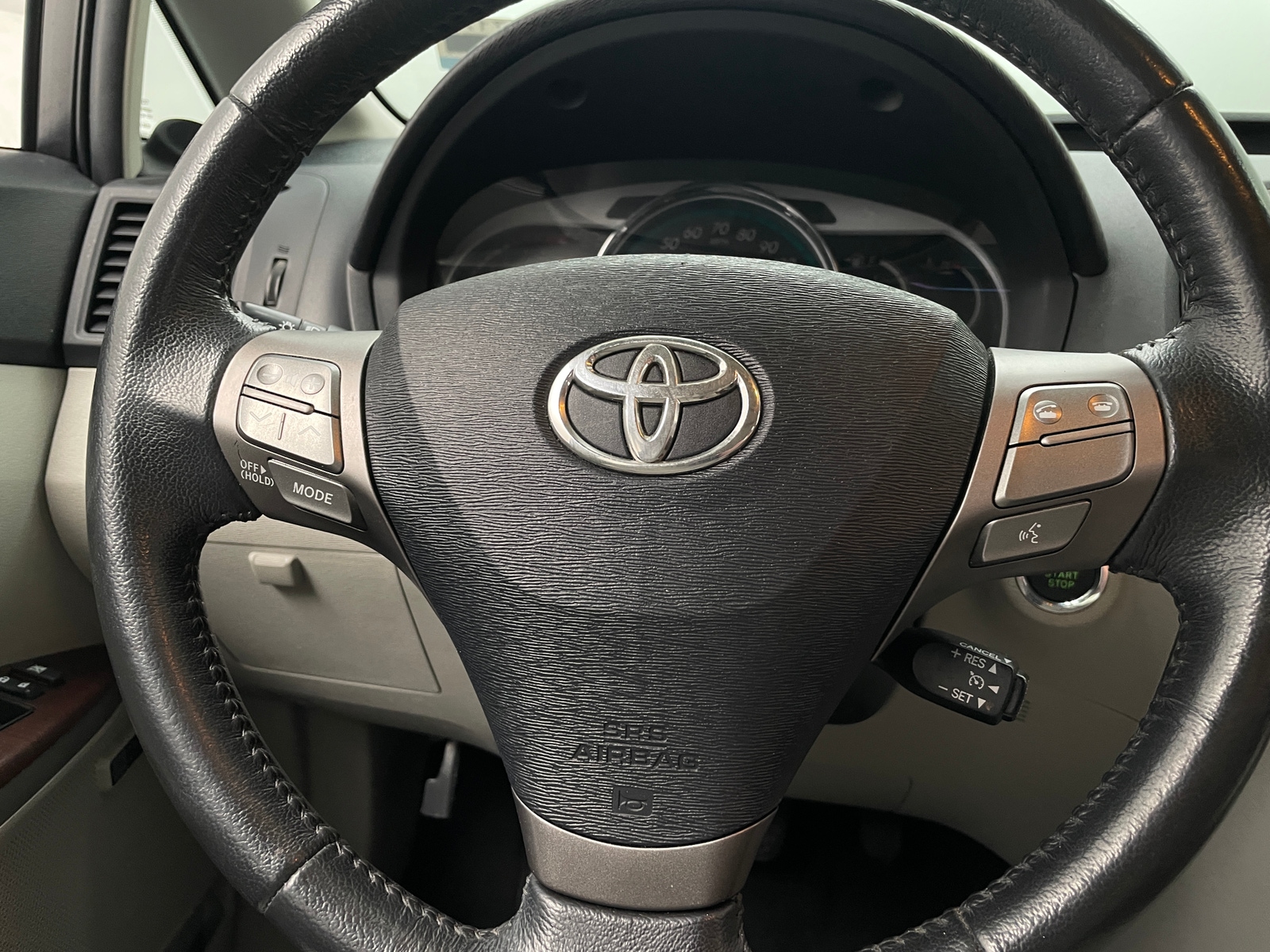 Thumbnail: 2010 Toyota Venza - 4