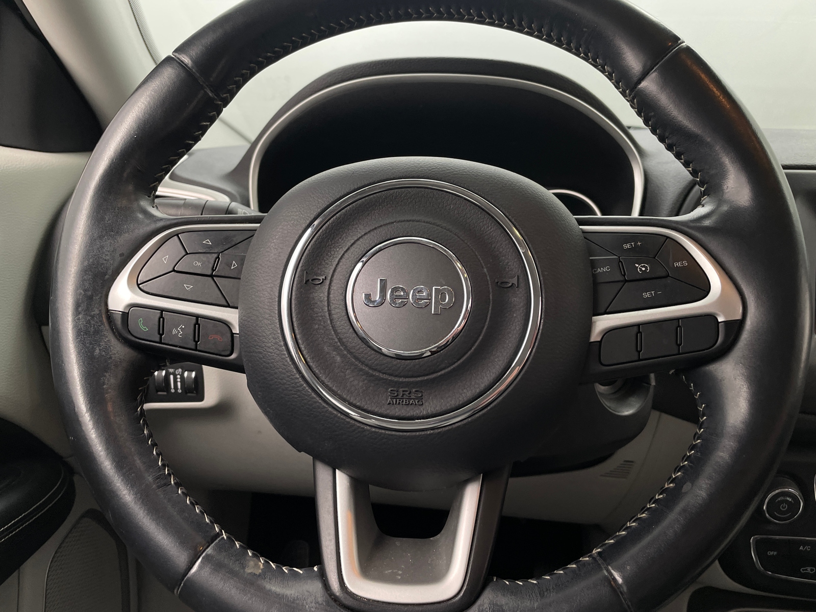 Thumbnail: 2019 Jeep Compass - 4