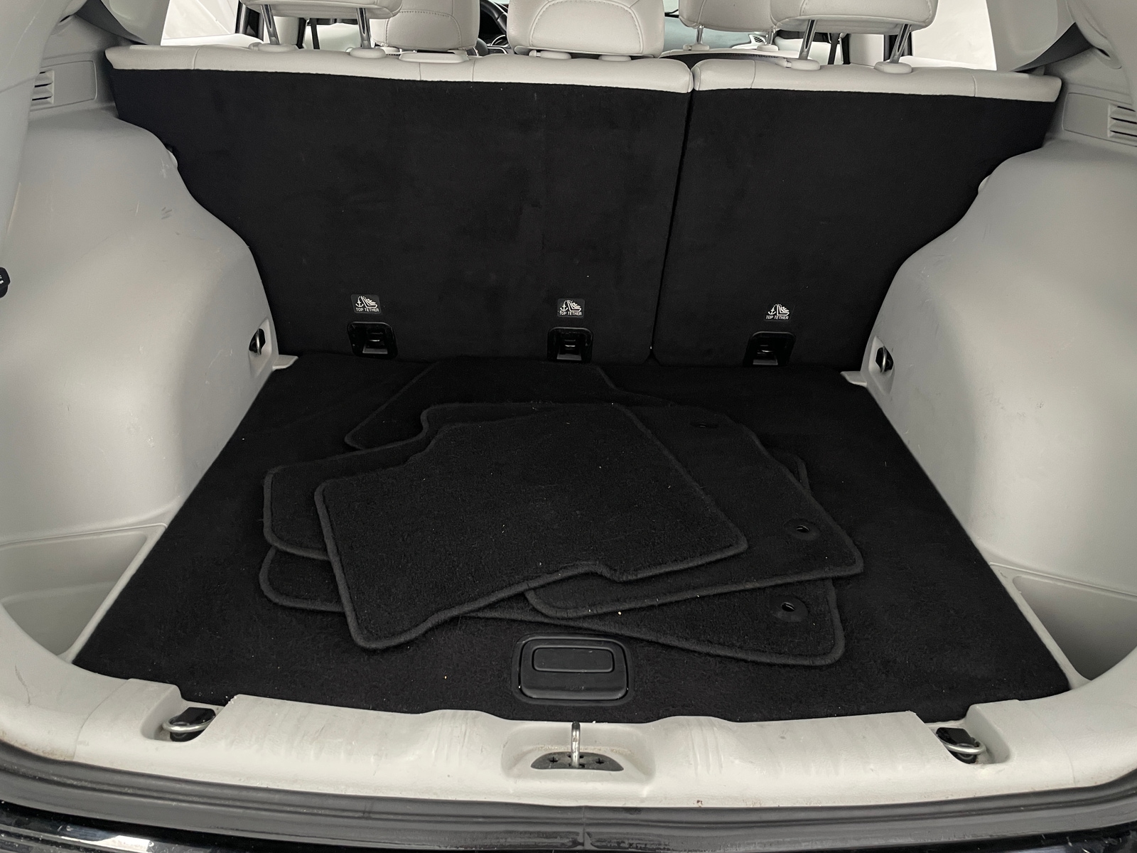 Thumbnail: 2019 Jeep Compass - 6