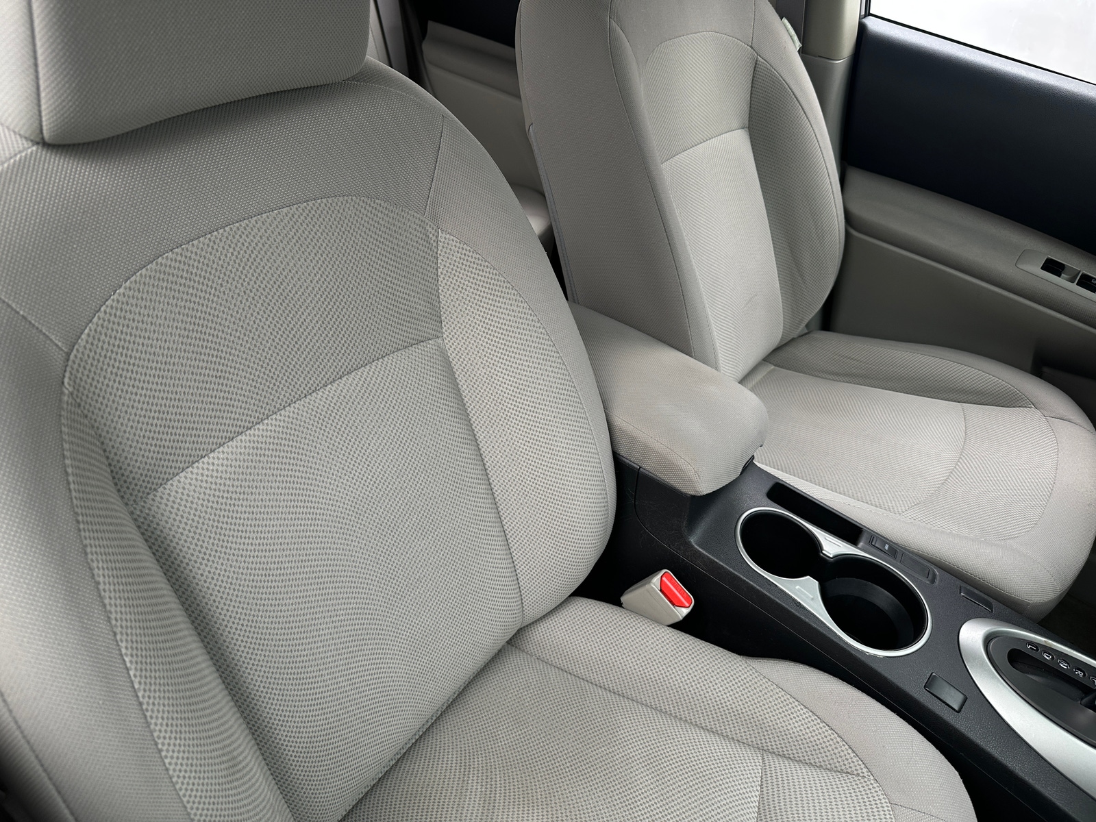 Thumbnail: 2014 Nissan Rogue - 2