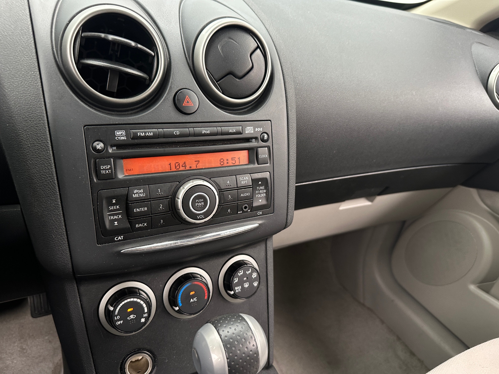 Thumbnail: 2014 Nissan Rogue - 4