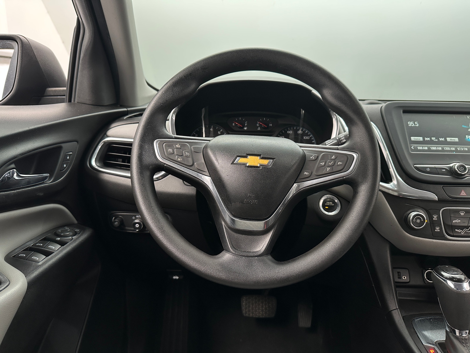 Thumbnail: 2018 Chevrolet Equinox - 5
