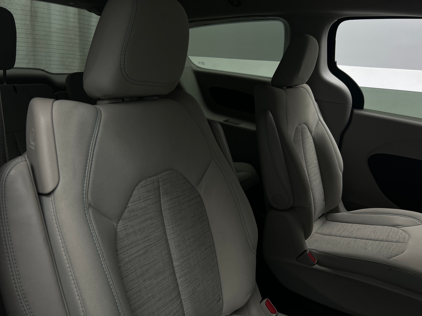Thumbnail: 2018 Chrysler Pacifica - 6