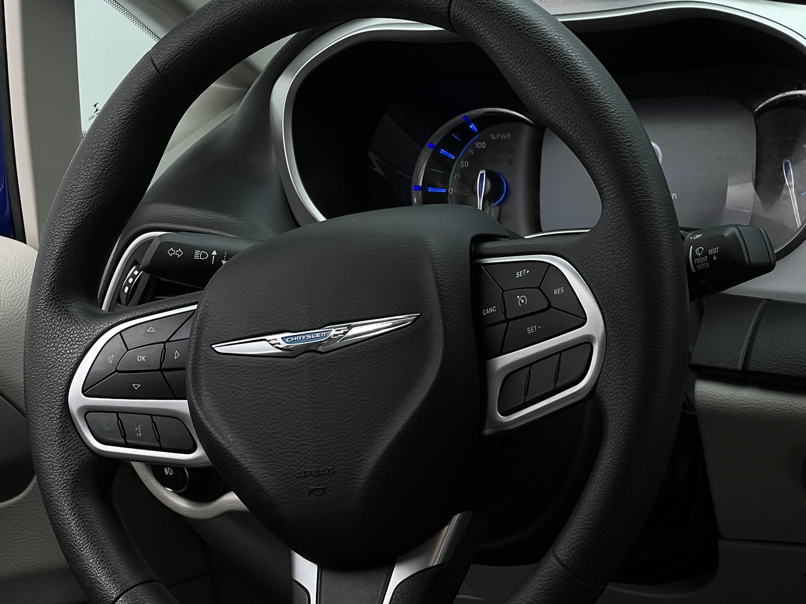 Thumbnail: 2018 Chrysler Pacifica - 5