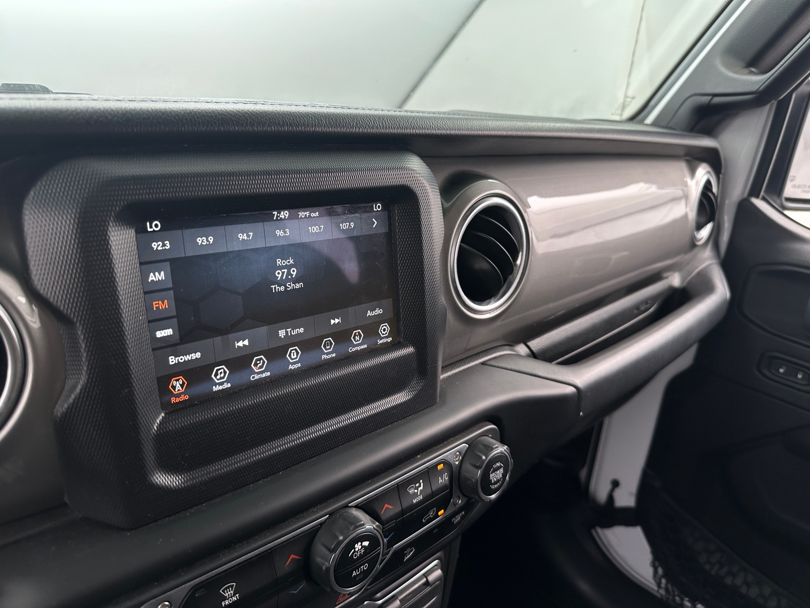 Thumbnail: 2020 Jeep Wrangler - 4