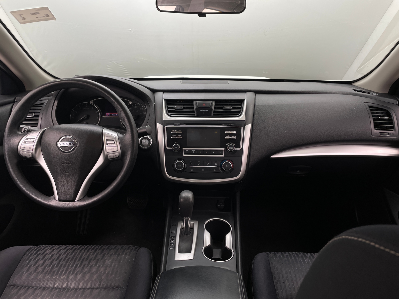 Thumbnail: 2017 Nissan Altima - 3