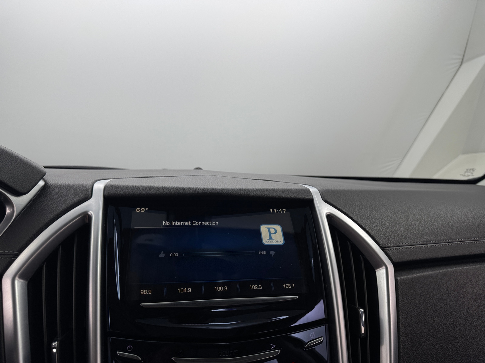 Thumbnail: 2016 Cadillac SRX - 3