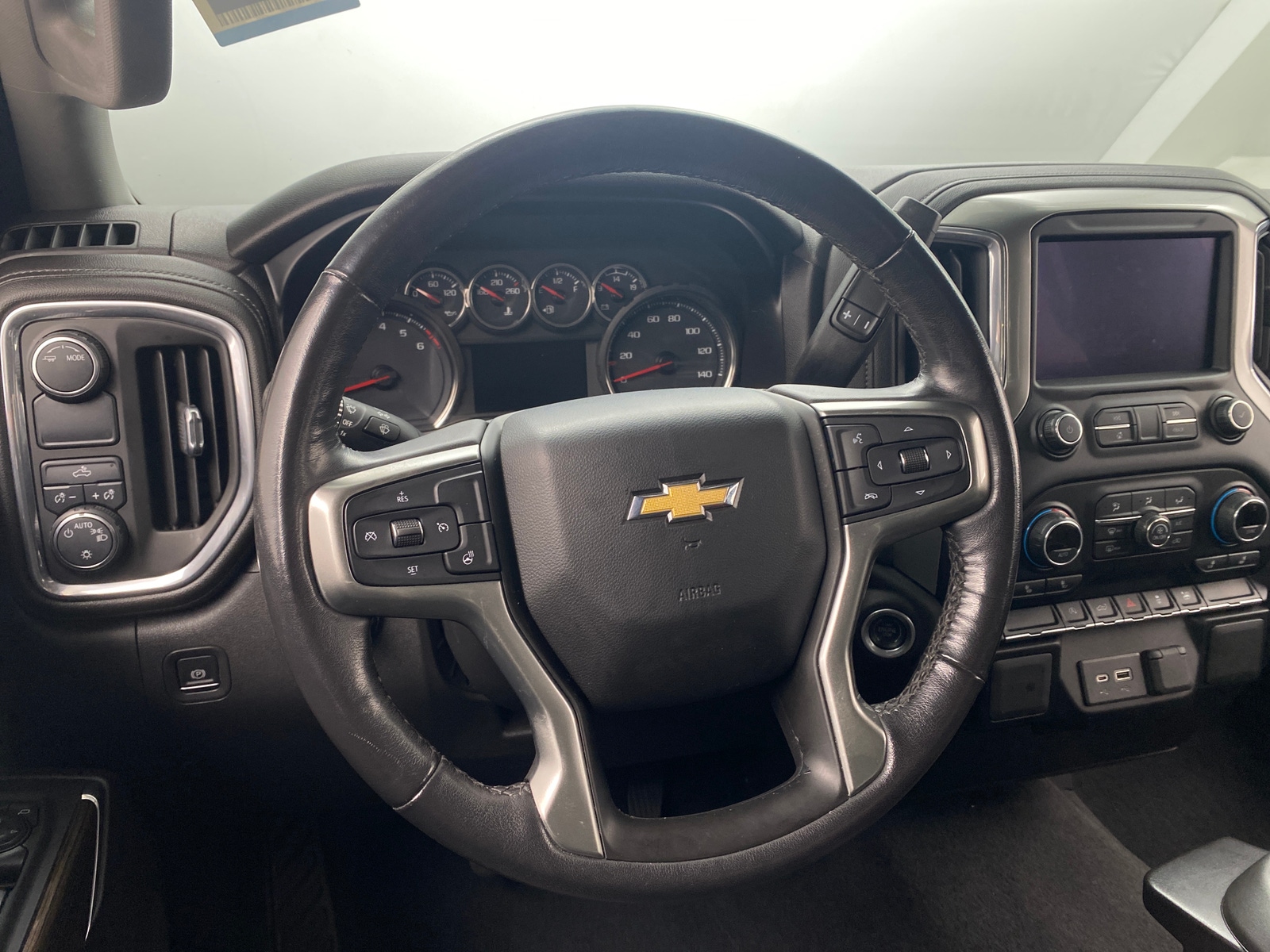 Thumbnail: 2021 Chevrolet Silverado 1500 - 5