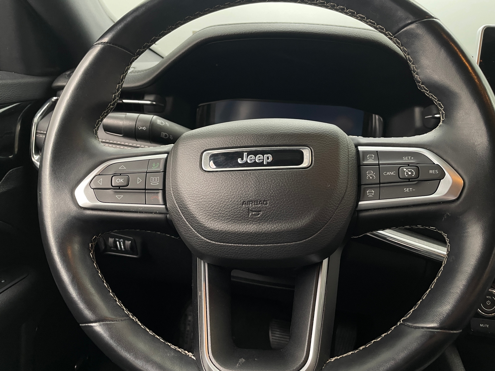 Thumbnail: 2022 Jeep Compass - 4