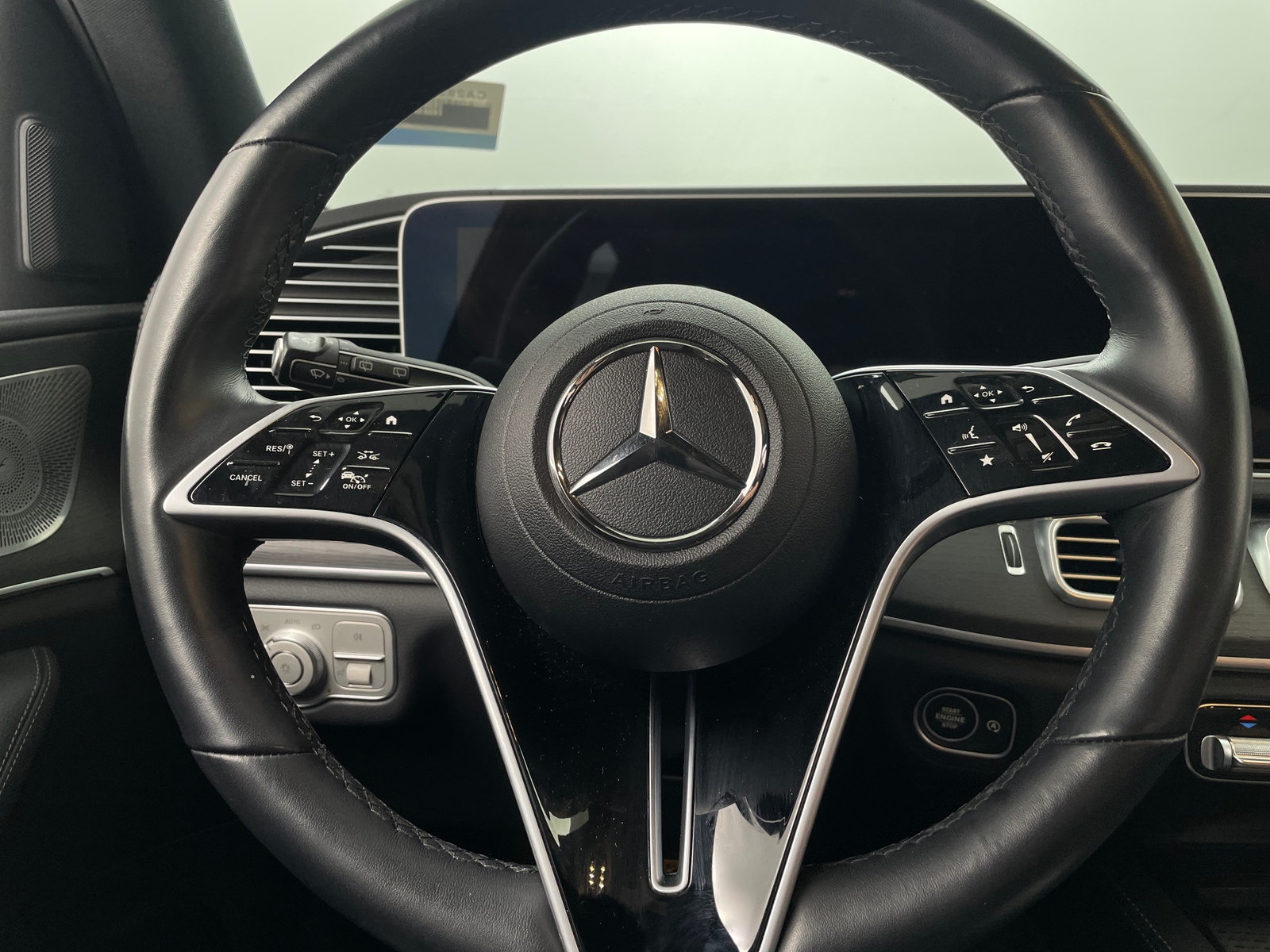 Thumbnail: 2024 Mercedes-Benz GLS - 4