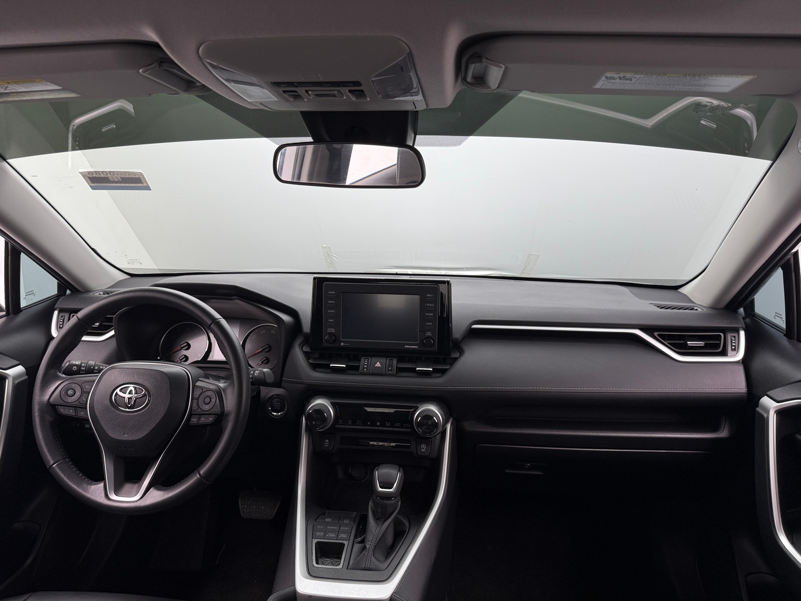 Thumbnail: 2022 Toyota RAV4 - 2