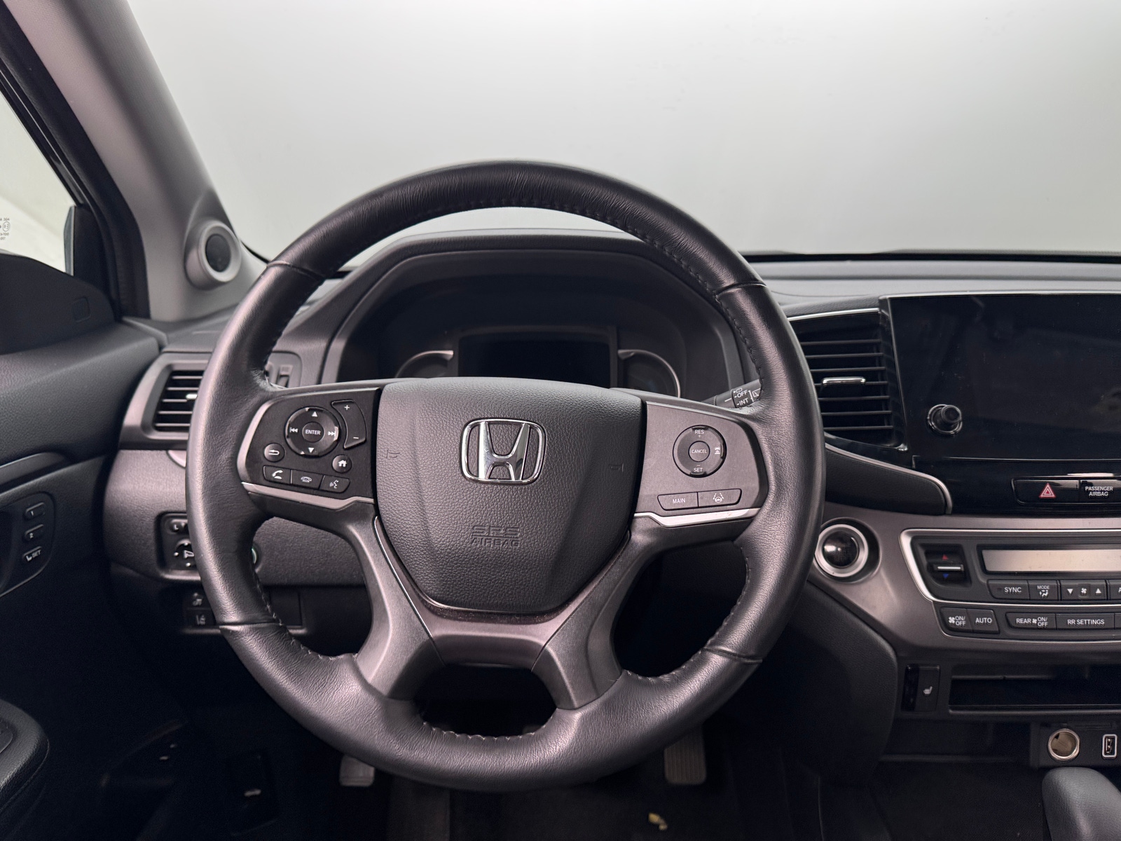 Thumbnail: 2019 Honda Pilot - 4