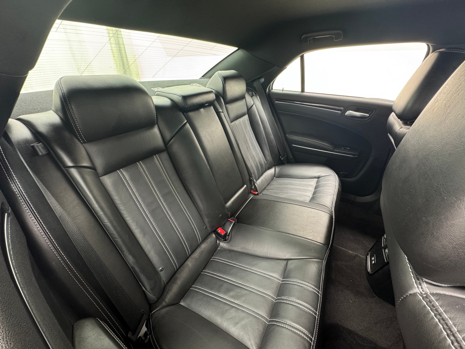 Thumbnail: 2018 Chrysler 300 - 5