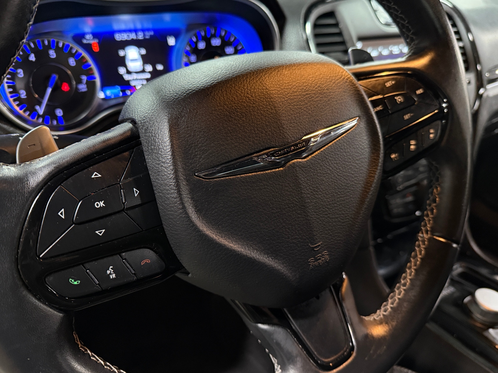 Thumbnail: 2018 Chrysler 300 - 4