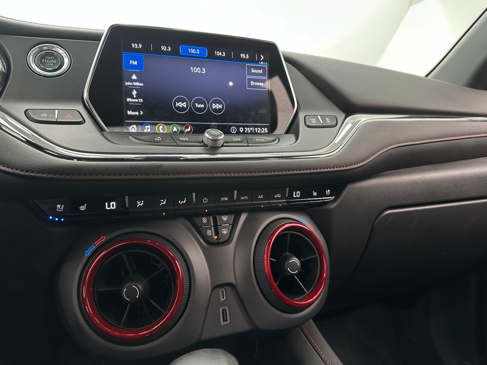 Thumbnail: 2020 Chevrolet Blazer - 3