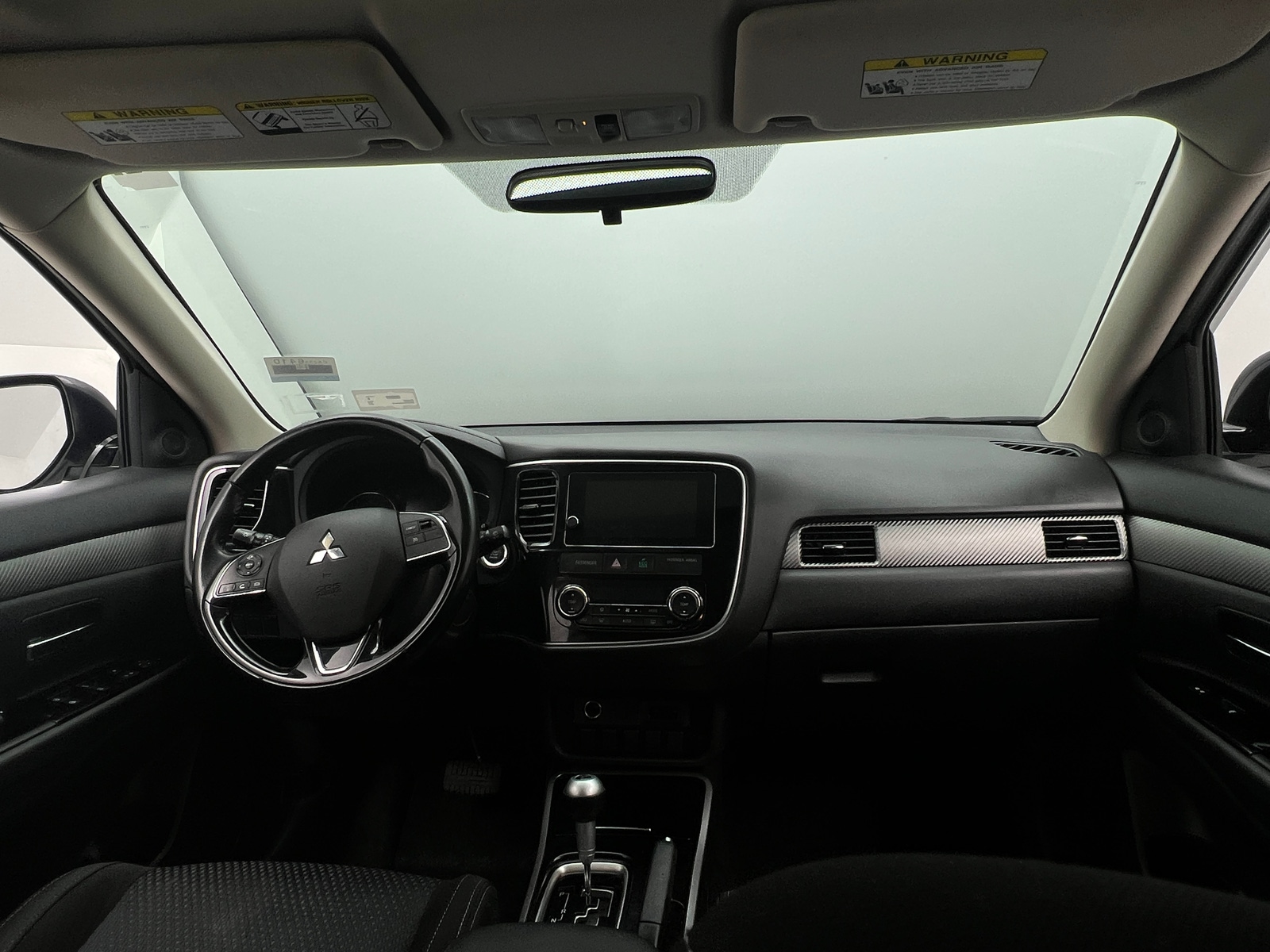 Thumbnail: 2017 Mitsubishi Outlander - 3