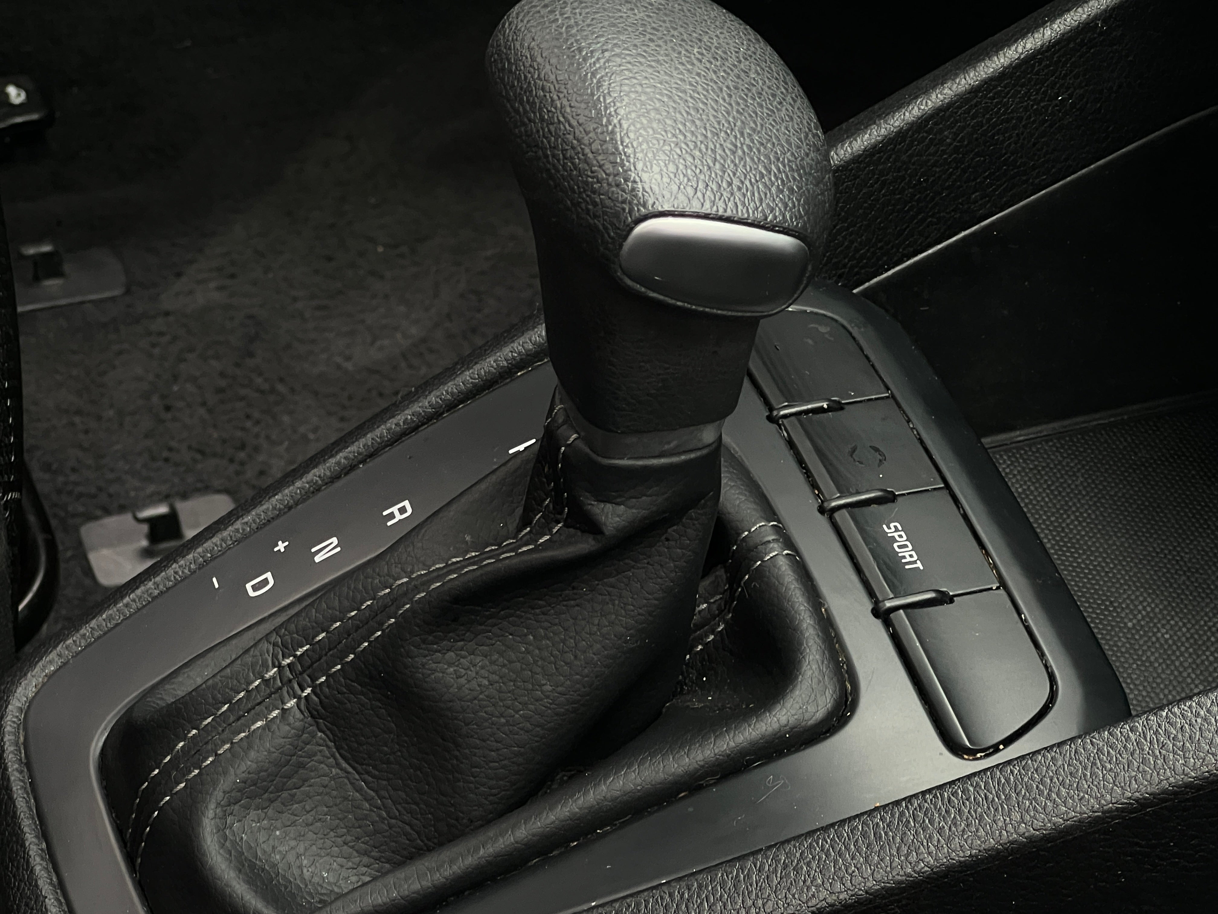 Used 2022 Kia Rio S with VIN 3KPA24AD6NE485380 for sale in Oak Creek, WI