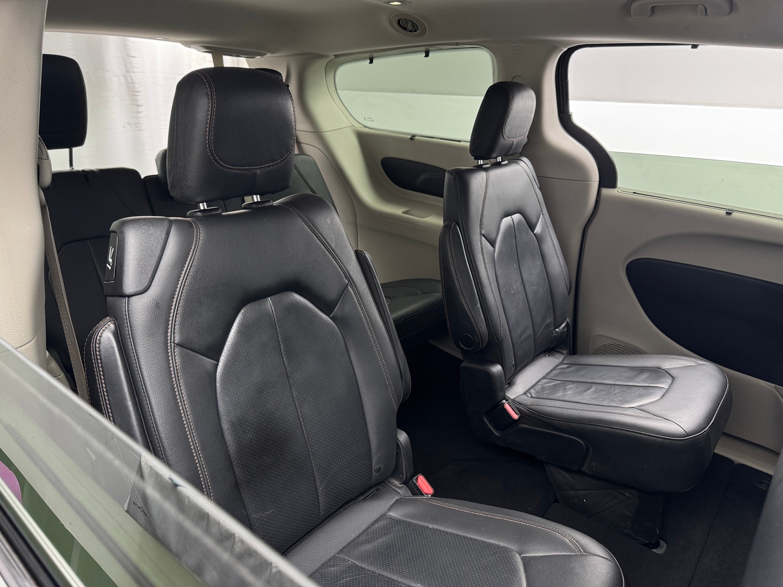 Thumbnail: 2020 Chrysler Pacifica - 5