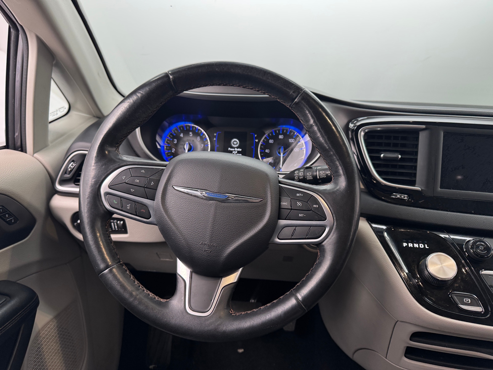 Thumbnail: 2020 Chrysler Pacifica - 4