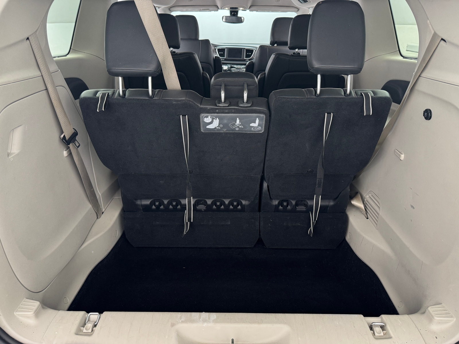 Thumbnail: 2020 Chrysler Pacifica - 6