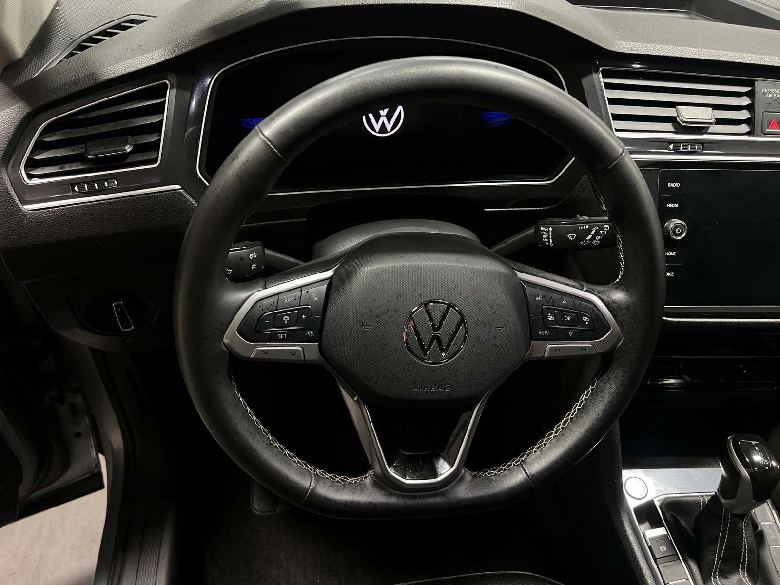 Thumbnail: 2024 Volkswagen Tiguan - 4