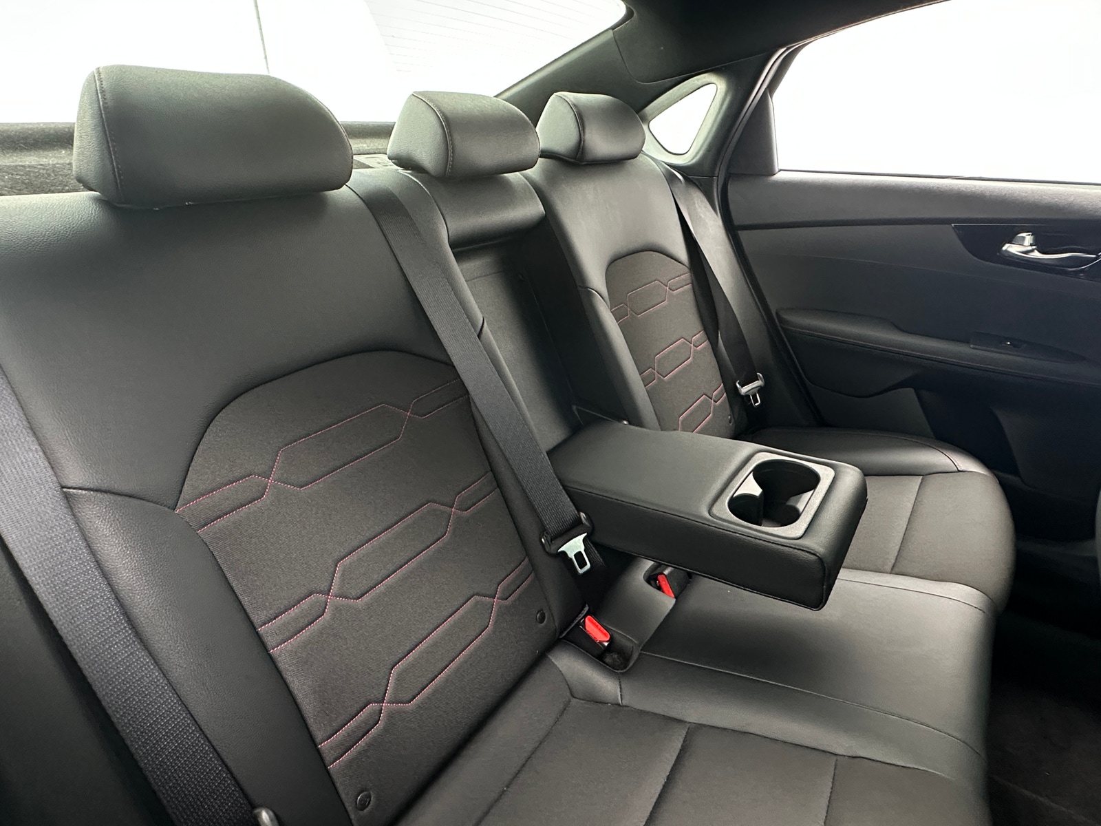 Thumbnail: 2022 Kia Forte - 6