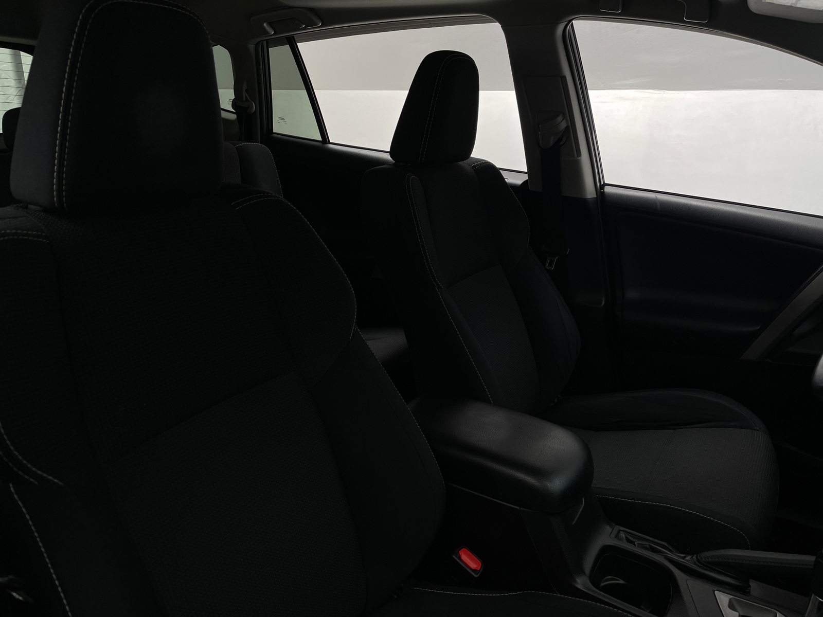 Thumbnail: 2017 Toyota RAV4 - 2