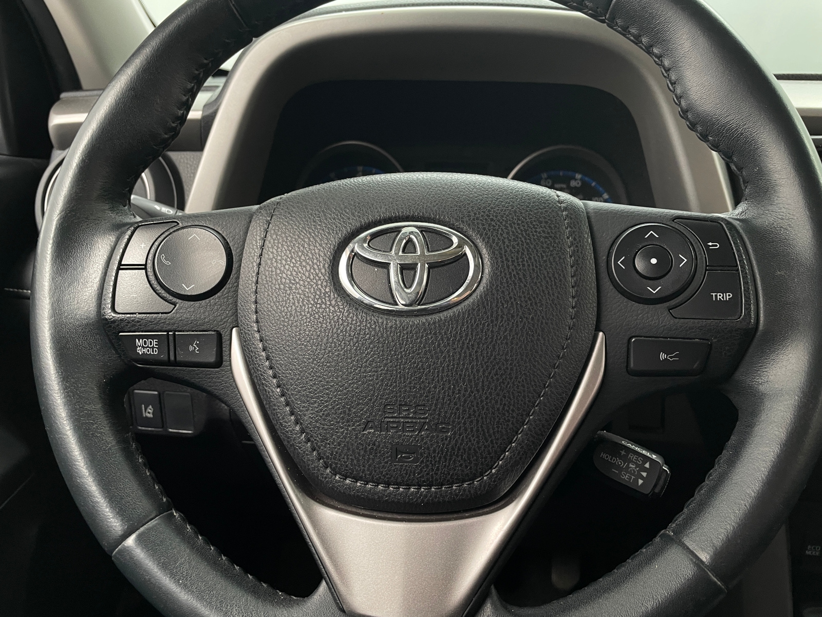 Thumbnail: 2017 Toyota RAV4 - 5