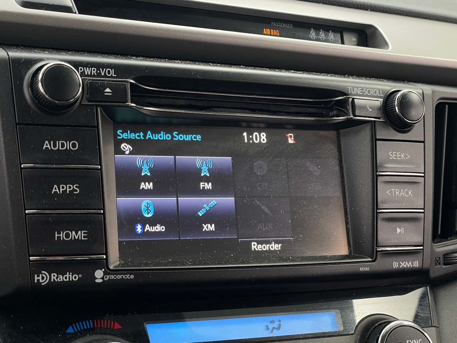 Thumbnail: 2017 Toyota RAV4 - 4