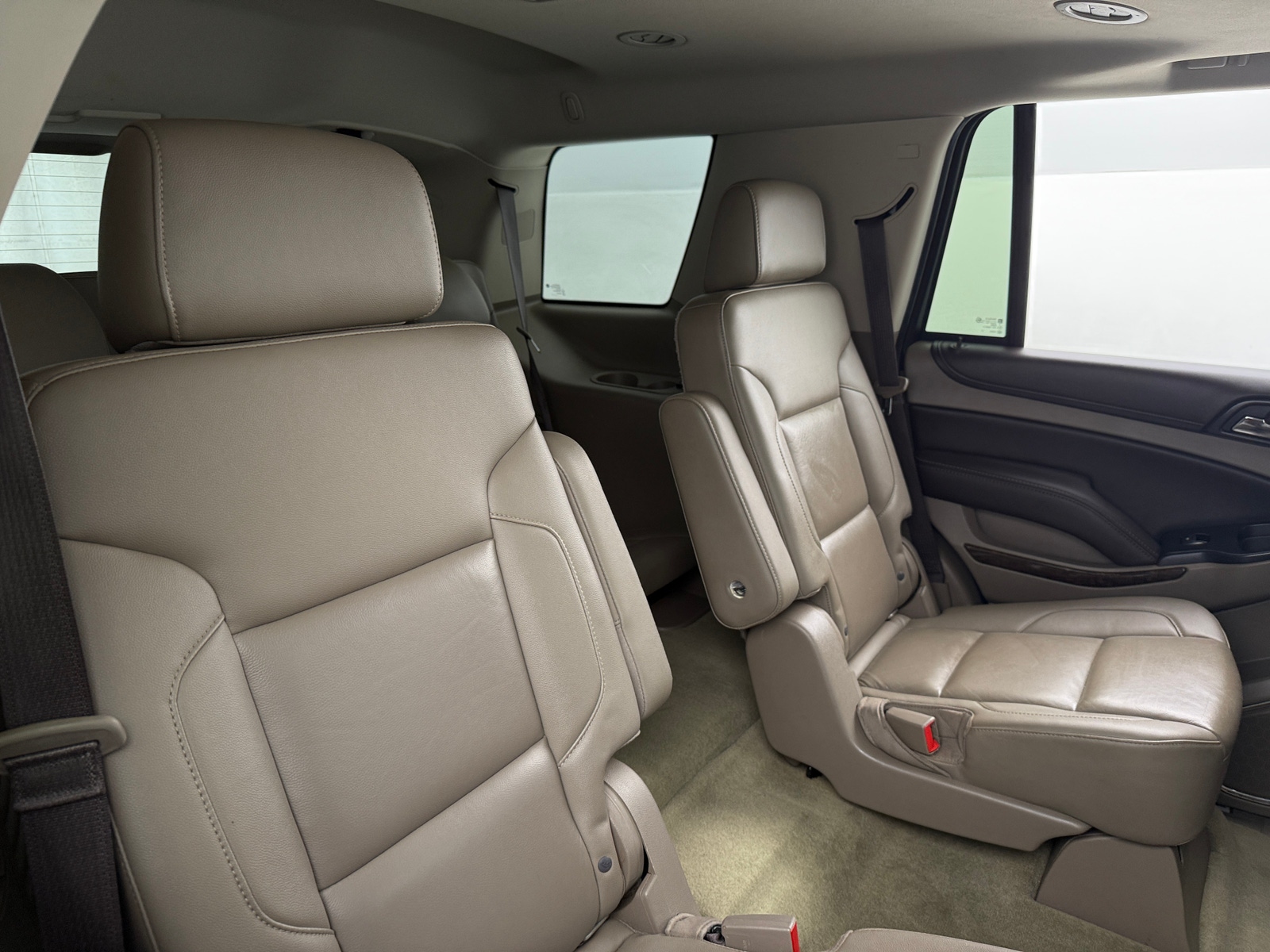 Thumbnail: 2017 Chevrolet Tahoe - 5