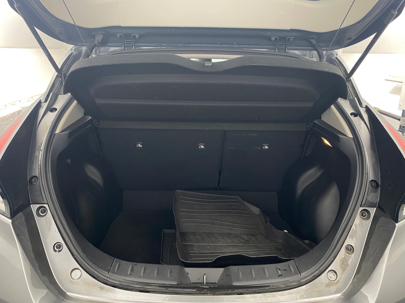 Thumbnail: 2023 Nissan Leaf - 7