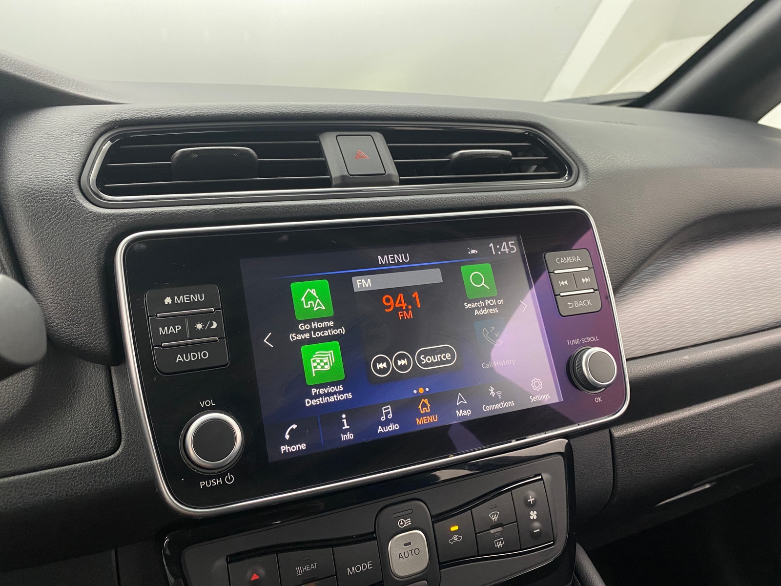 Thumbnail: 2023 Nissan Leaf - 4