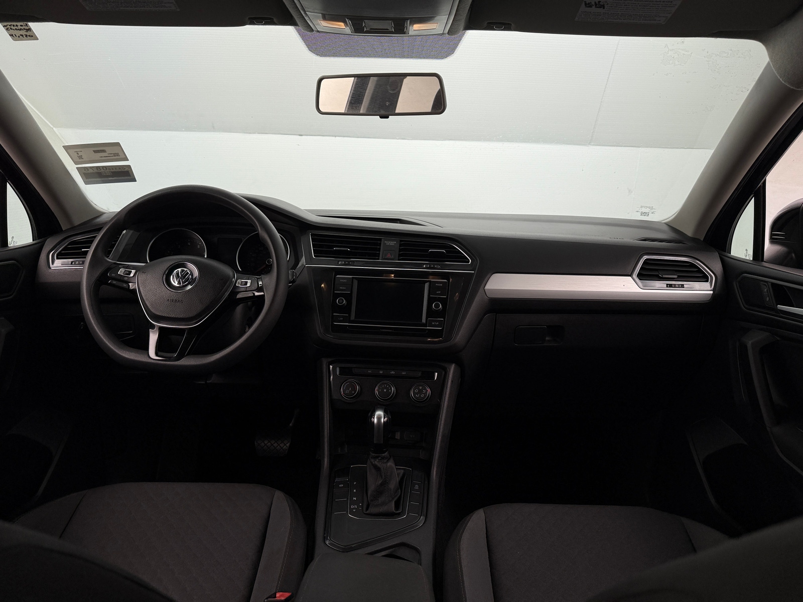Thumbnail: 2019 Volkswagen Tiguan - 3