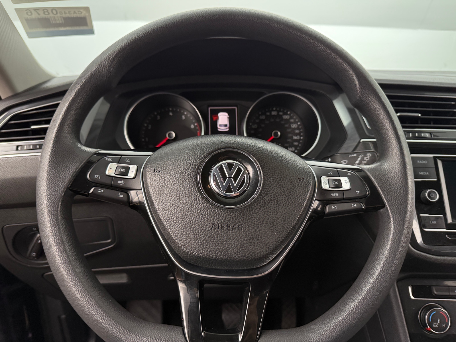 Thumbnail: 2019 Volkswagen Tiguan - 5