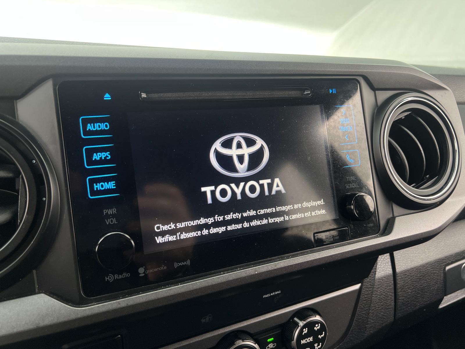 Thumbnail: 2019 Toyota Tacoma - 4