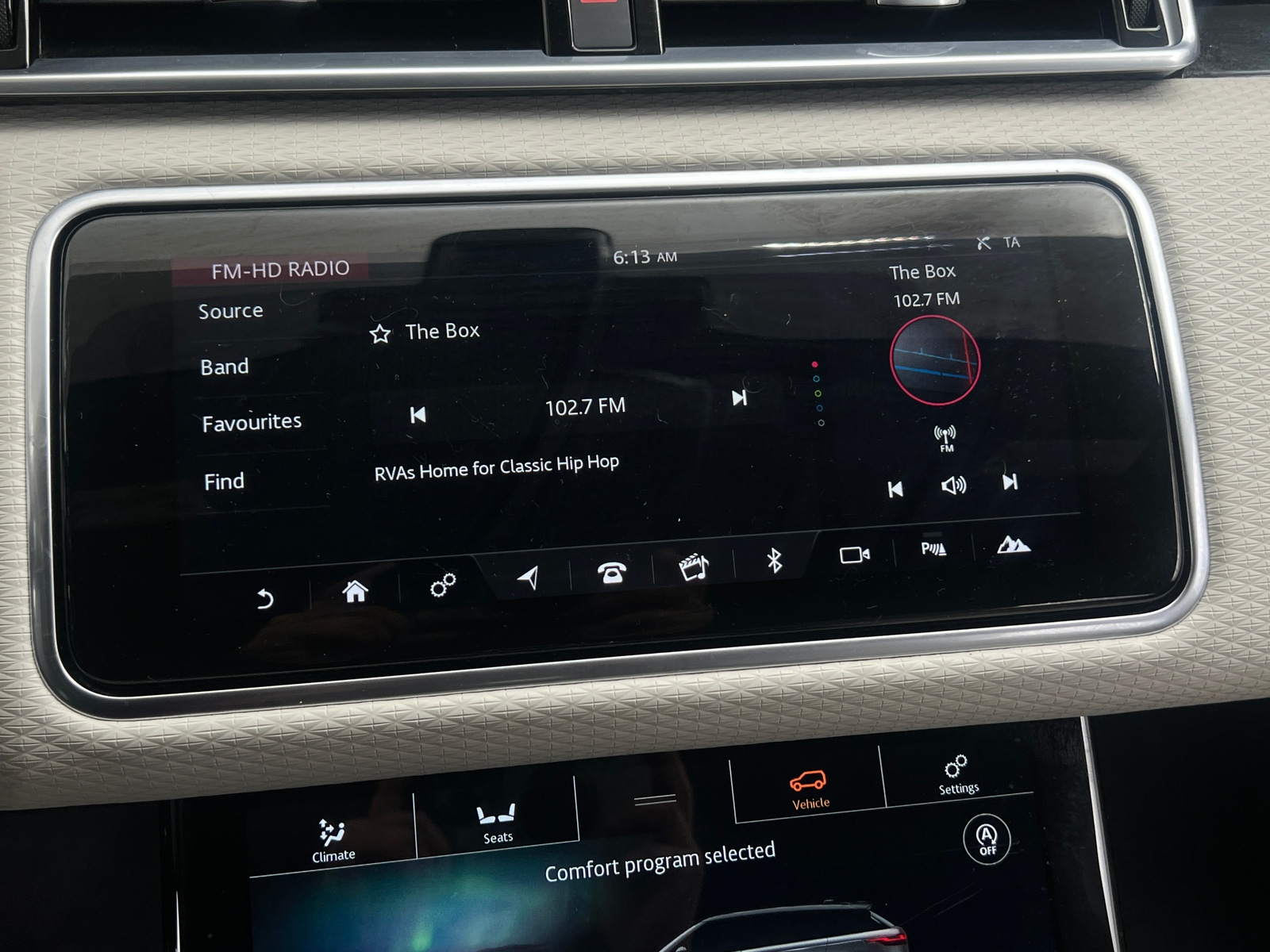Thumbnail: 2020 Land Rover Range Rover Velar - 4