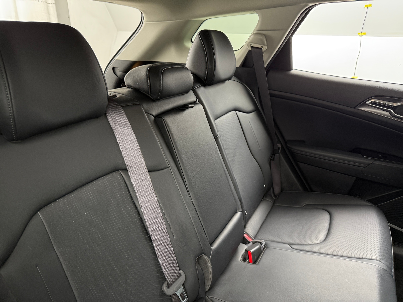 Thumbnail: 2023 Kia Sportage - 5