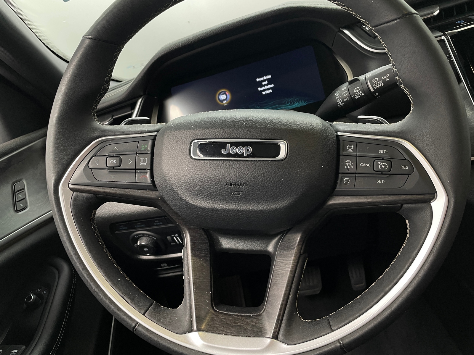 Thumbnail: 2024 Jeep Grand Cherokee - 4