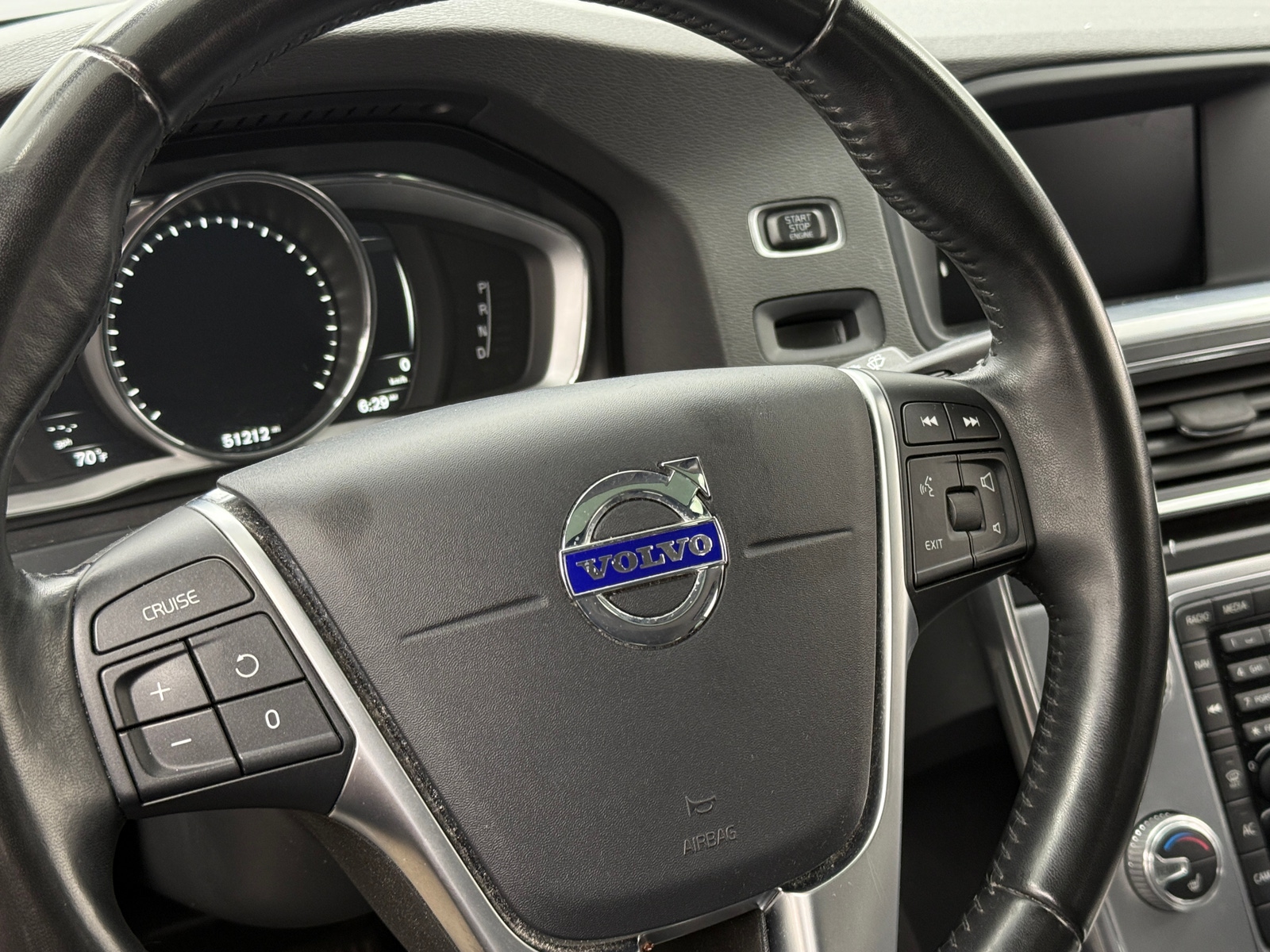 Thumbnail: 2018 Volvo V60 - 4