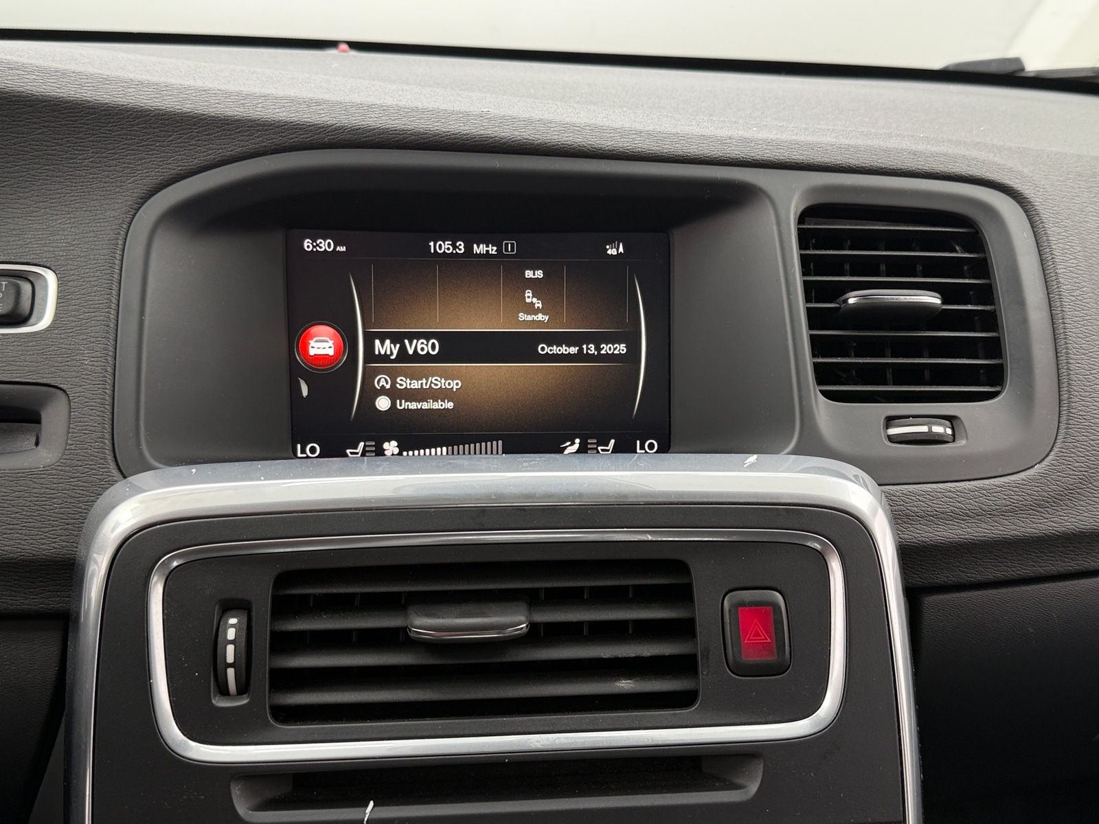 Thumbnail: 2018 Volvo V60 - 3