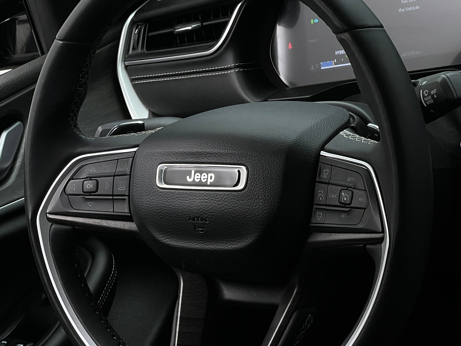 Thumbnail: 2024 Jeep Grand Cherokee - 4