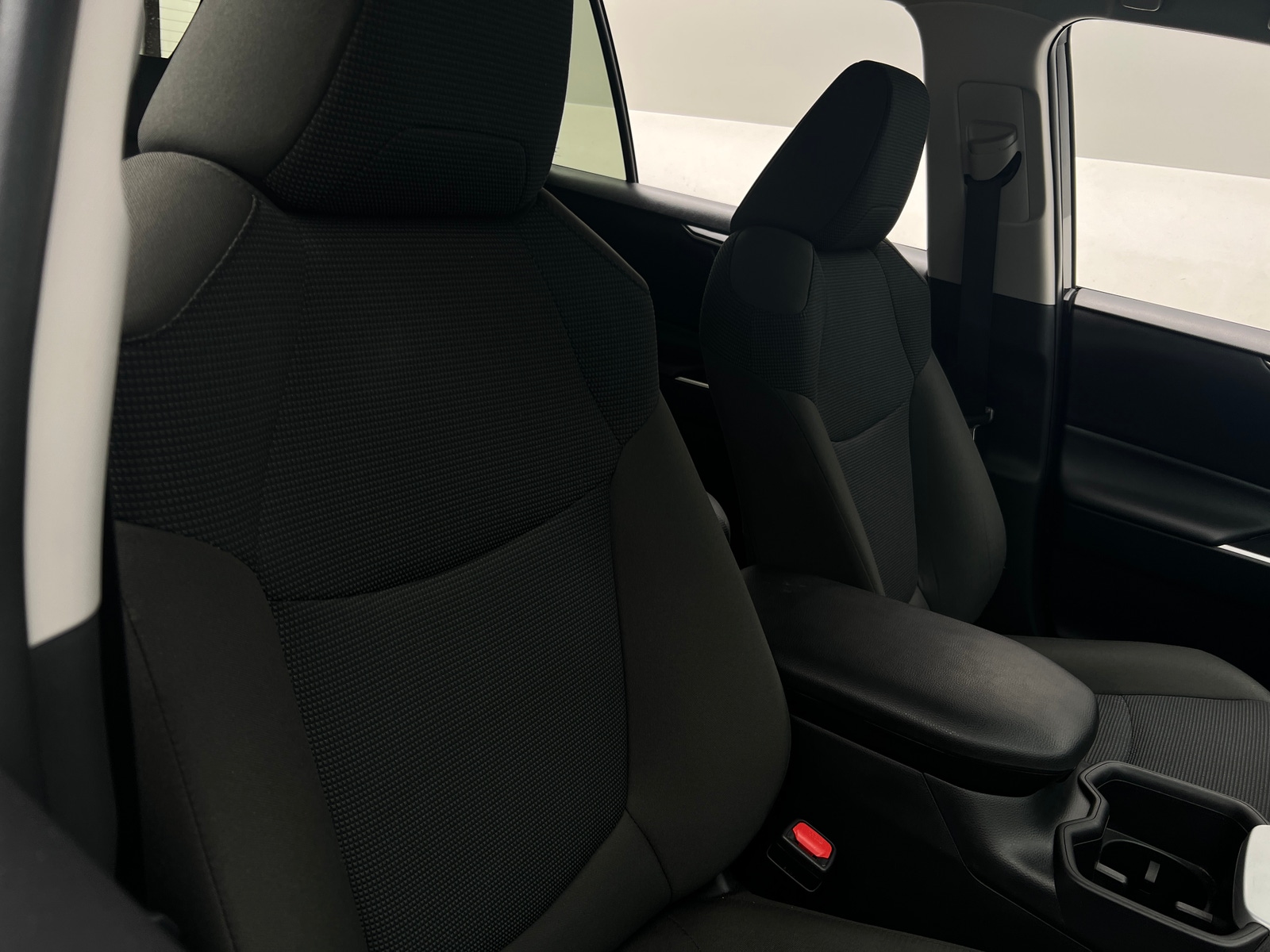 Thumbnail: 2025 Toyota RAV4 - 2