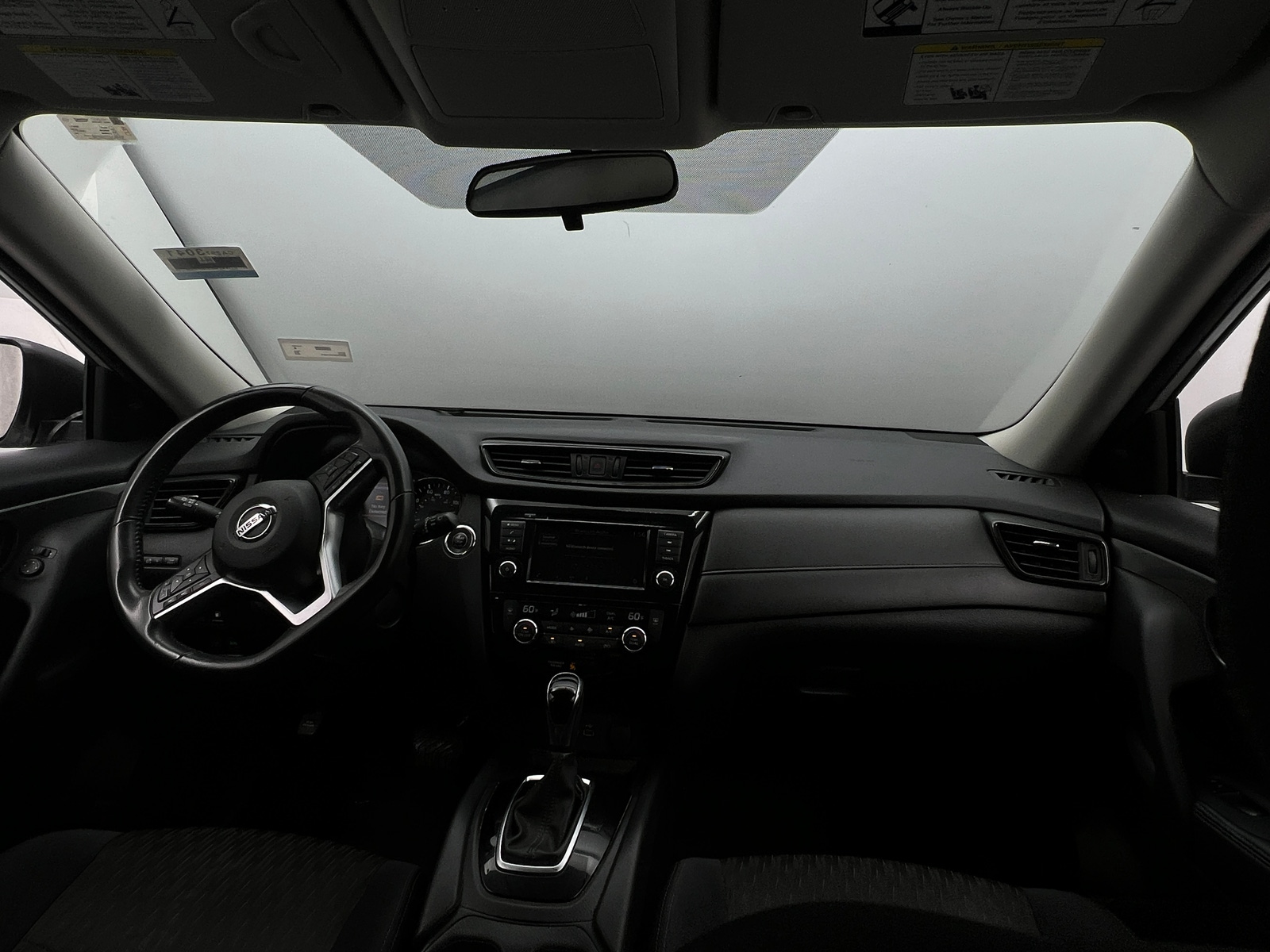 Thumbnail: 2018 Nissan Rogue - 3