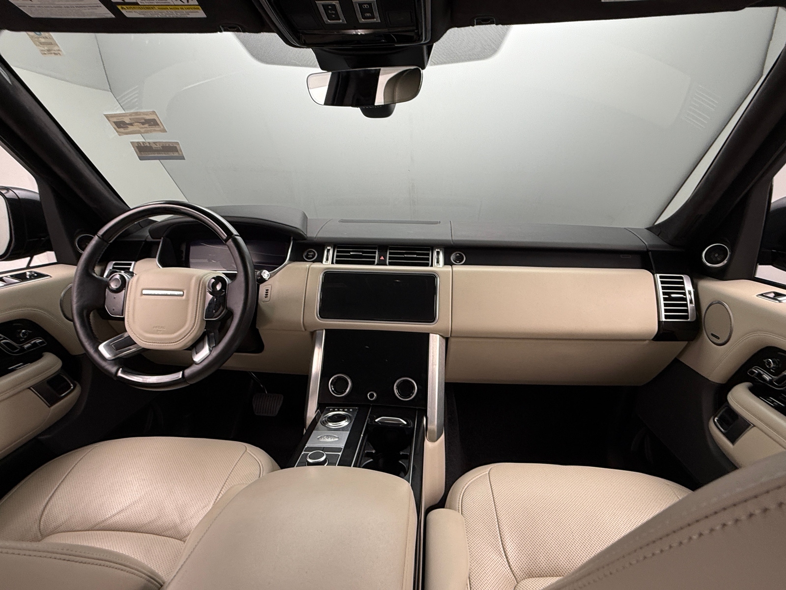 Thumbnail: 2020 Land Rover Range Rover - 2