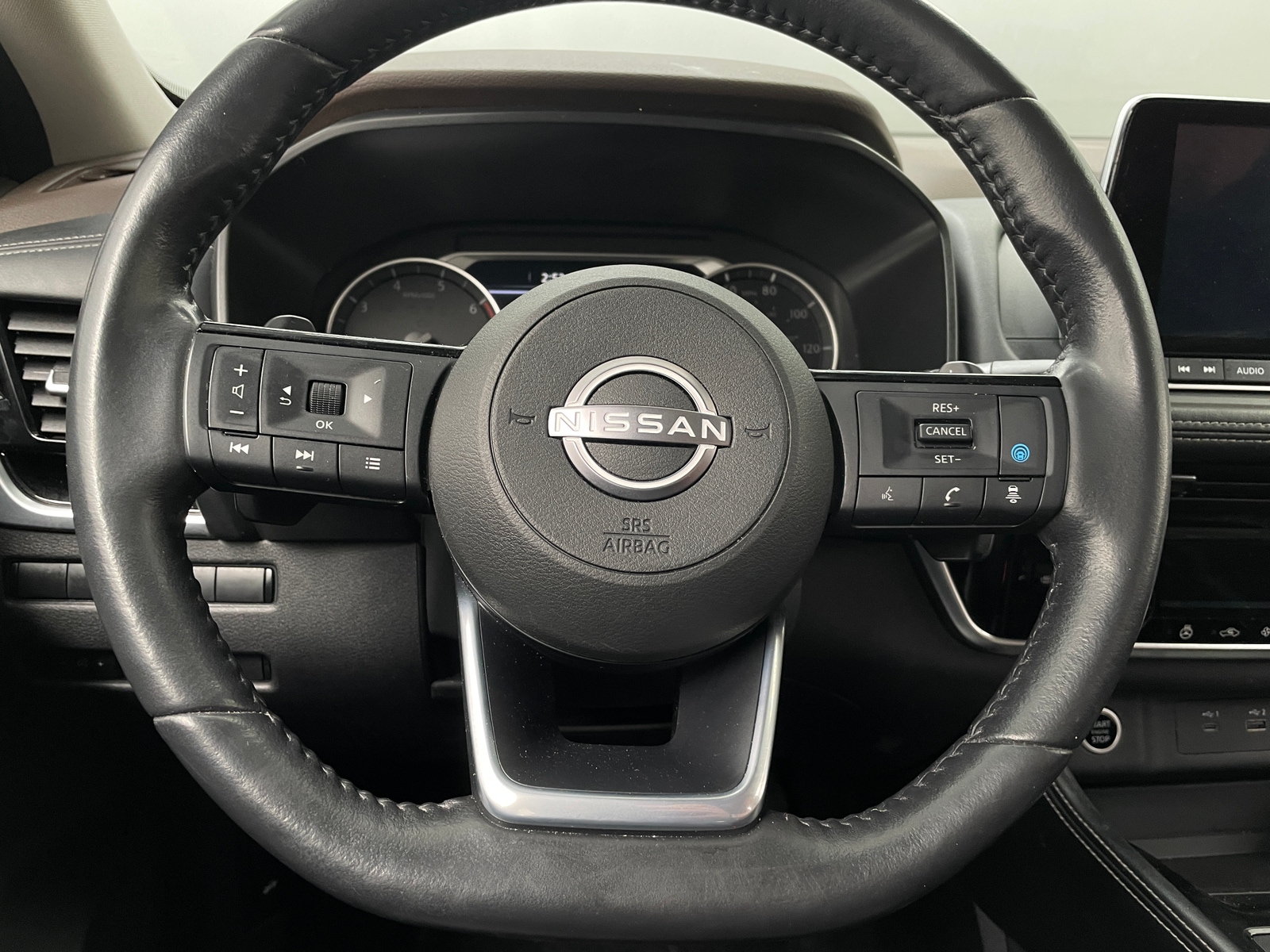 Thumbnail: 2023 Nissan Rogue - 4