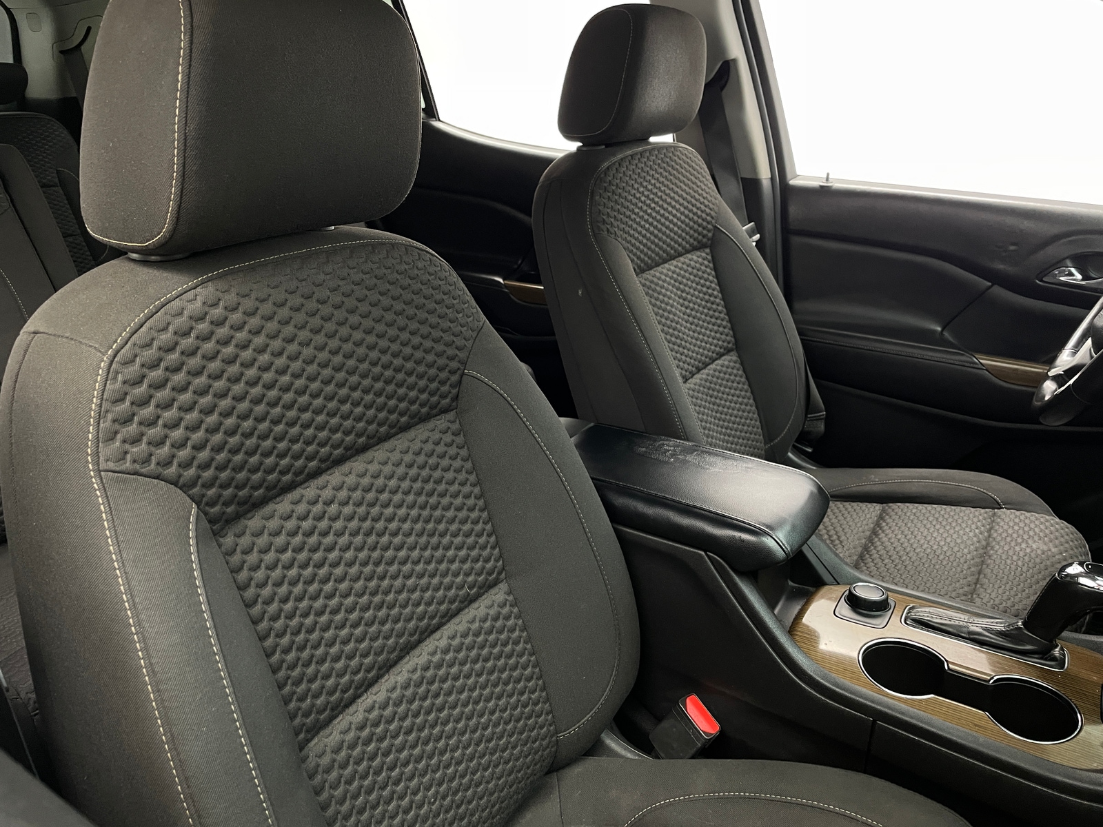 Thumbnail: 2017 GMC Acadia - 2